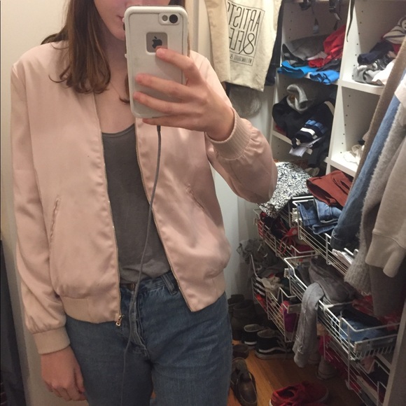 Zara Jackets & Blazers - Light pink bomber jacket
